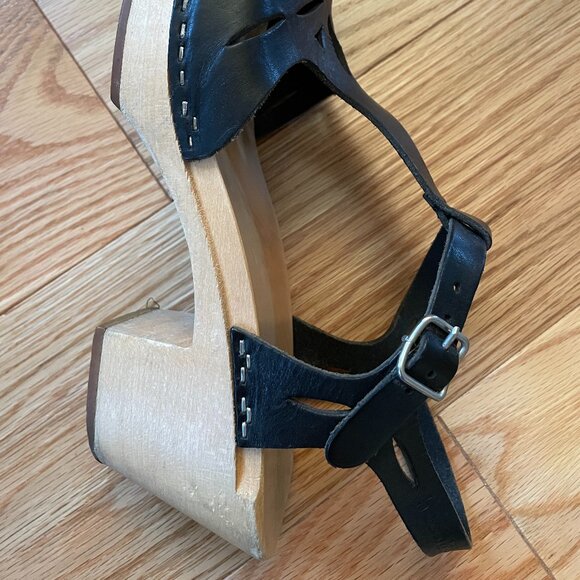 Hasbeen Swedish T-Strap Clogs - Picture 11 of 13
